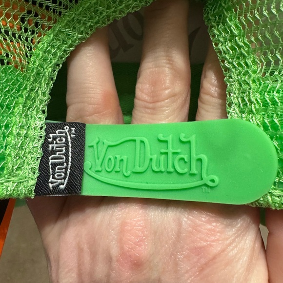 Von Dutch Neon Green velvet trucker Hat - Picture 3 of 7